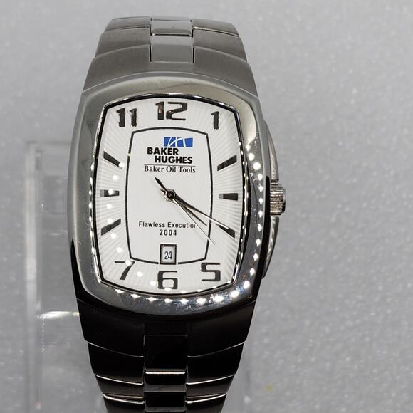 Baker Hughes oil Tools Flawless Execution 2004 Silver integrated bracelet watch